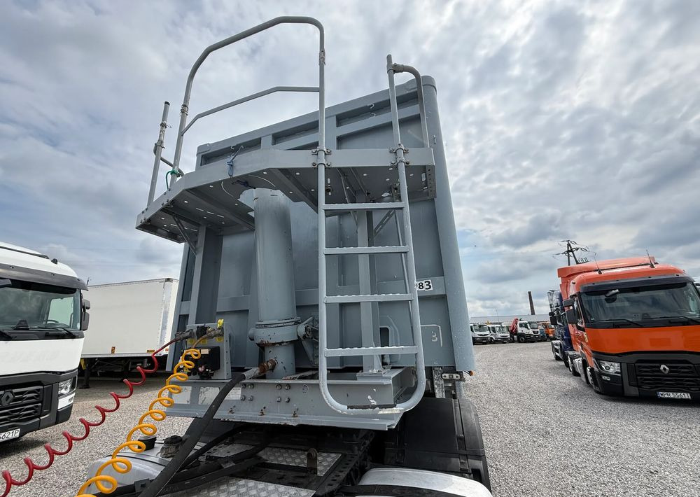 Stas 51 m3 OSIE MERCEDES PODNOSZONA OŚ - Semi-trailer jungkit: gambar 2 Stas 51 m3 OSIE MERCEDES PODNOSZONA OŚ - Semi-trailer jungkit: gambar 2