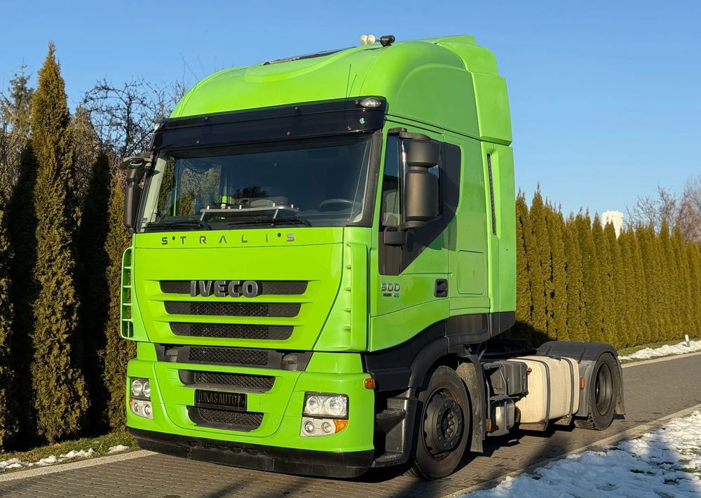 Iveco STRALIS 500 LOW DECK MANUAL - Tractor head: gambar 1 Iveco STRALIS 500 LOW DECK MANUAL - Tractor head: gambar 1