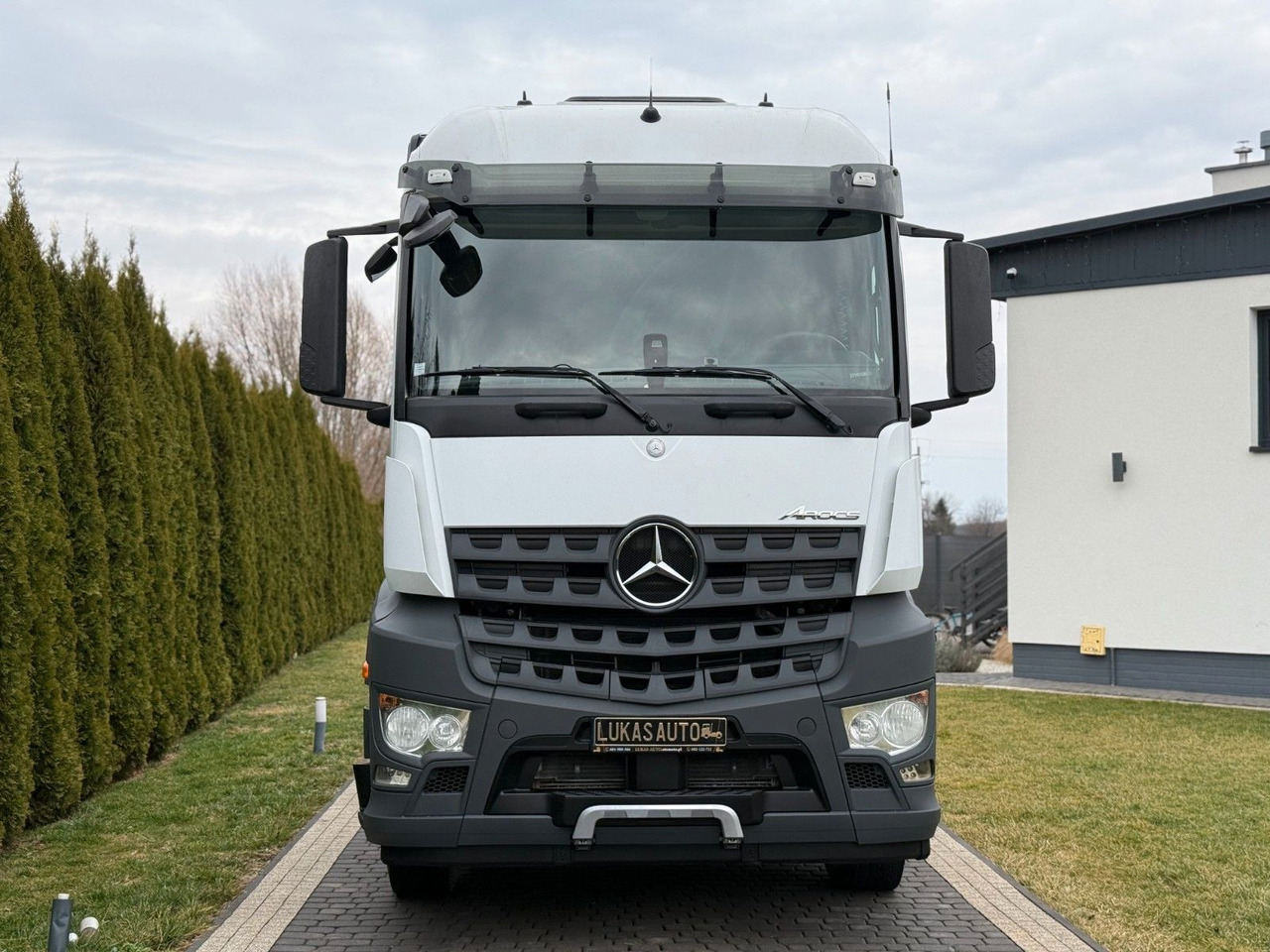 Mercedes-Benz AROCS 1843 HYDRAULIC - Tractor head: gambar 2 Mercedes-Benz AROCS 1843 HYDRAULIC - Tractor head: gambar 2