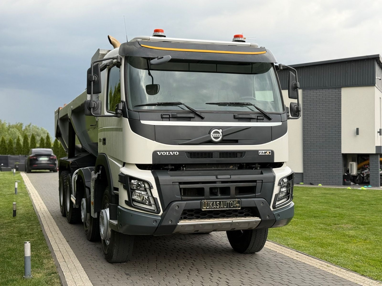 Volvo FMX 500 8X4 RETARDER - Truk jungkit: gambar 4 Volvo FMX 500 8X4 RETARDER - Truk jungkit: gambar 4