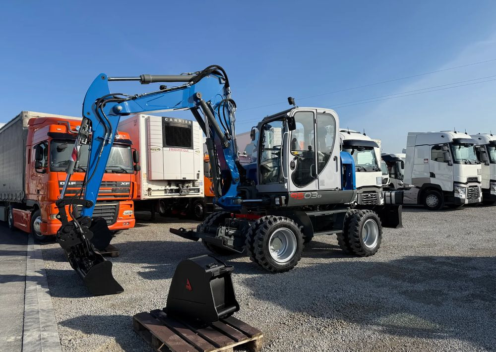 Wacker Neuson 9503-2 TRZY ŁYŻKI - Ekskavator roda: gambar 3 Wacker Neuson 9503-2 TRZY ŁYŻKI - Ekskavator roda: gambar 3