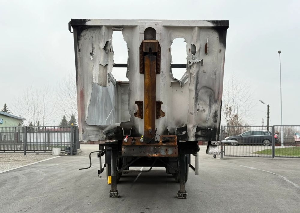 Wielton 42 m3 OSIE SAF USZKODZONY - Semi-trailer jungkit: gambar 2 Wielton 42 m3 OSIE SAF USZKODZONY - Semi-trailer jungkit: gambar 2