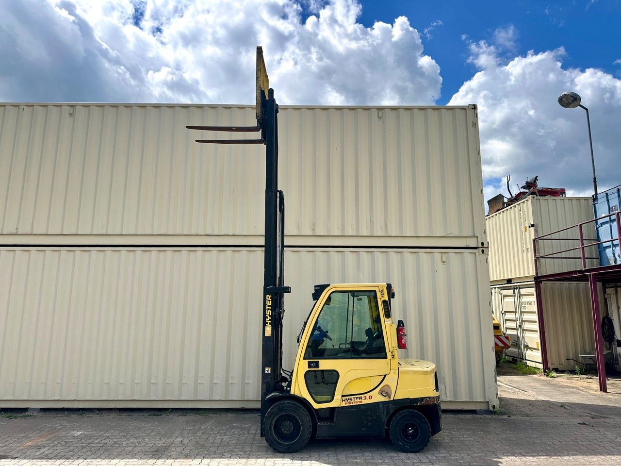 Hyster H3.0FT / Diesel / Triplex / Ex Armee - Forklift diesel: gambar 5 Hyster H3.0FT / Diesel / Triplex / Ex Armee - Forklift diesel: gambar 5