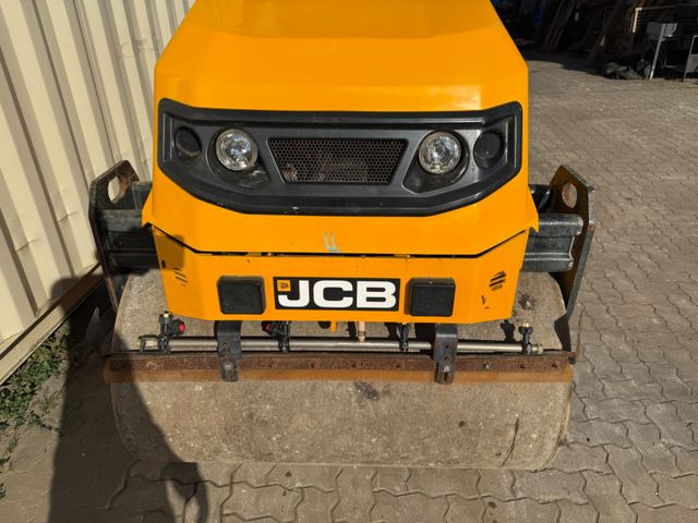 JCB CT260-120 / 2019 BJ / 609 H / 2.560 KG - Roller jalan: gambar 4 JCB CT260-120 / 2019 BJ / 609 H / 2.560 KG - Roller jalan: gambar 4
