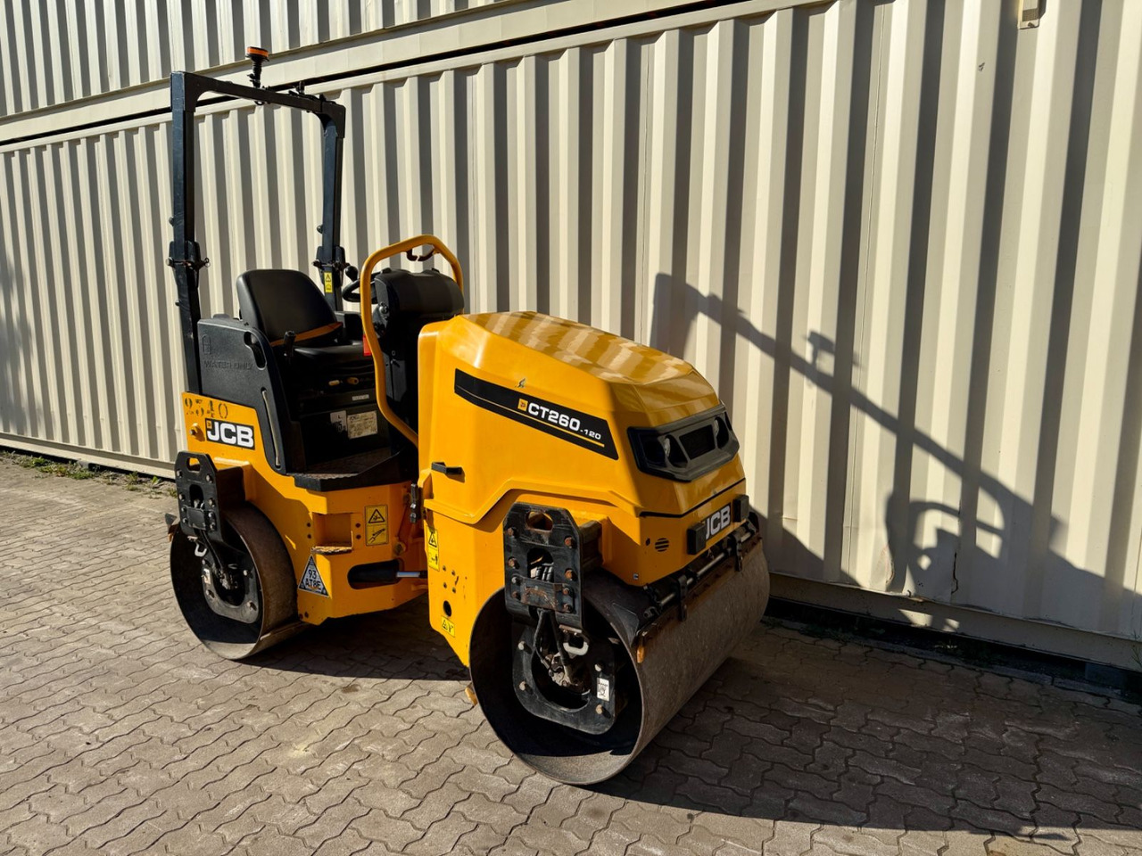 JCB CT260-120 / 2019 BJ / 609 H / 2.560 KG - Roller jalan: gambar 5 JCB CT260-120 / 2019 BJ / 609 H / 2.560 KG - Roller jalan: gambar 5
