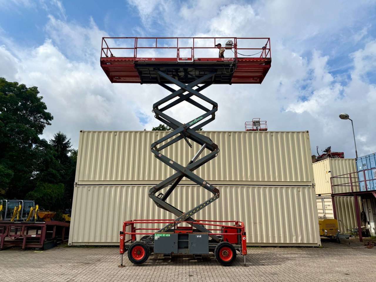 Skyjack SJ9241 4x4 Diesel / 14.5 Meter / 2015 BJ - Platform udara yang dipasang di truk: gambar 2 Skyjack SJ9241 4x4 Diesel / 14.5 Meter / 2015 BJ - Platform udara yang dipasang di truk: gambar 2