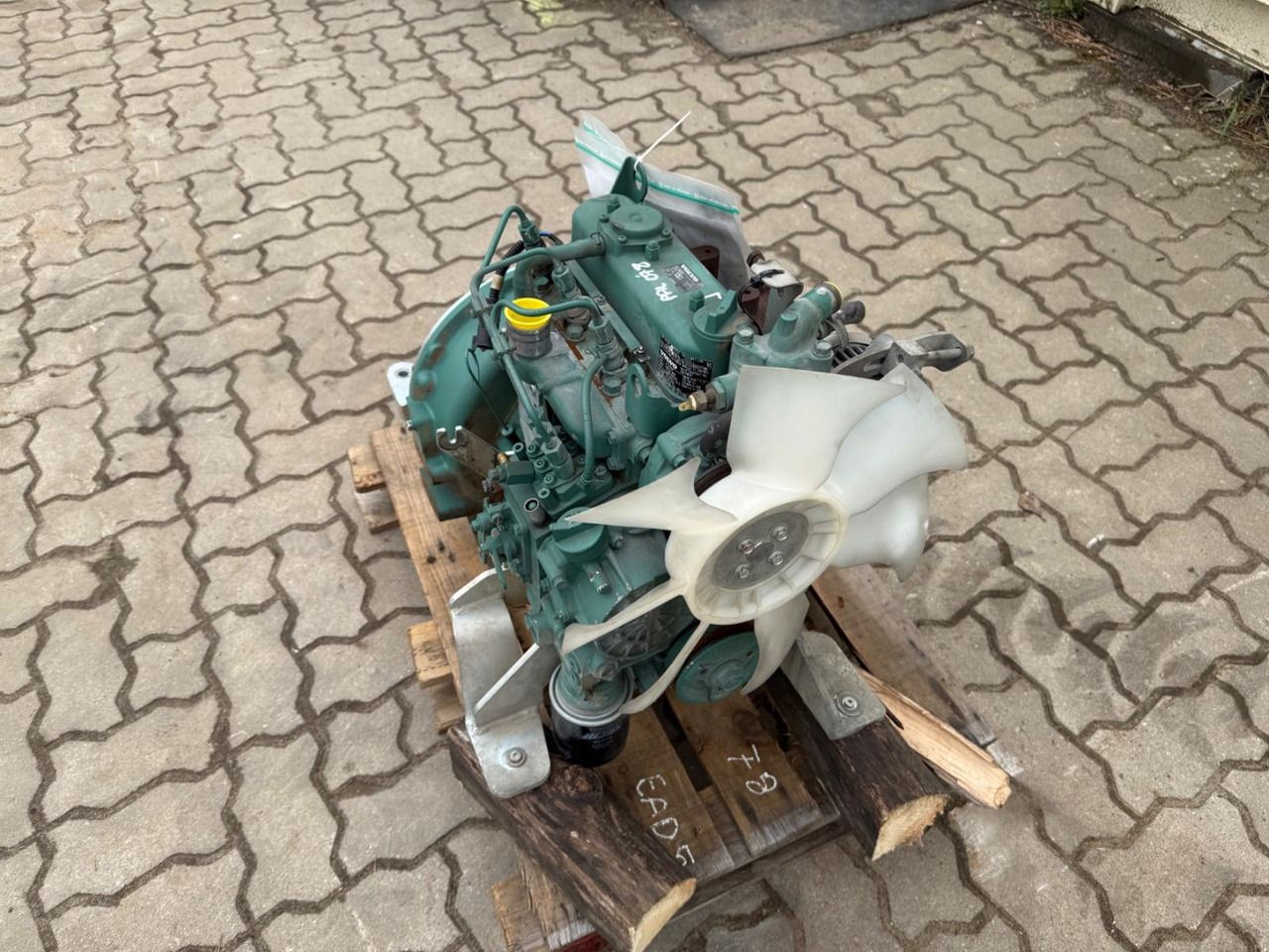 Volvo D1.1A Diesel Motor / 3 Zylinder - Mesin untuk Peralatan konstruksi: gambar 2 Volvo D1.1A Diesel Motor / 3 Zylinder - Mesin untuk Peralatan konstruksi: gambar 2