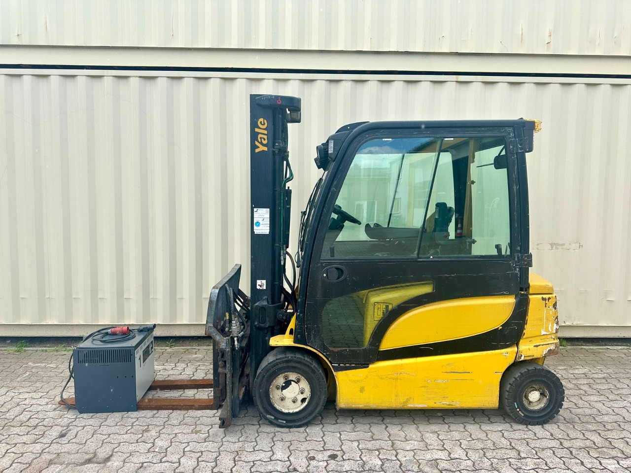 Yale ERP30VL / Seitenschieber + Zinkenverstellung - Forklift listrik: gambar 2 Yale ERP30VL / Seitenschieber + Zinkenverstellung - Forklift listrik: gambar 2