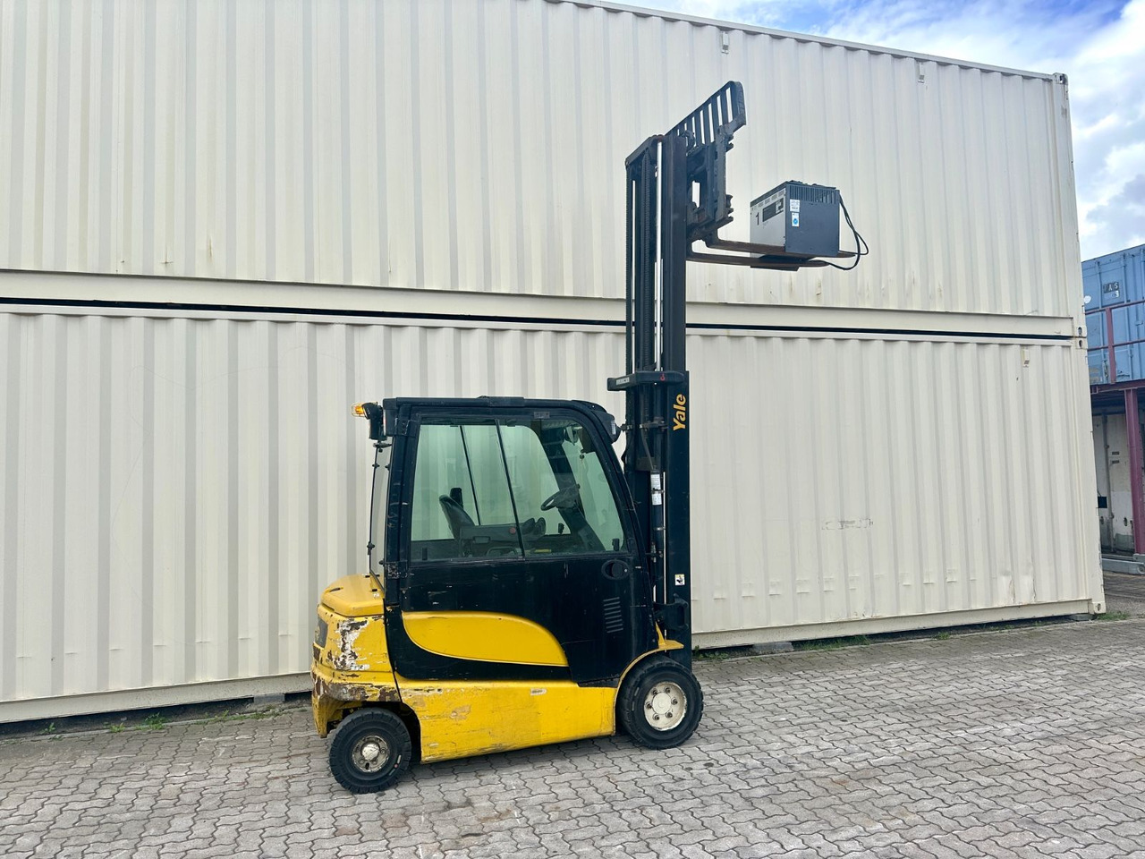 Yale ERP30VL / Seitenschieber + Zinkenverstellung - Forklift listrik: gambar 5 Yale ERP30VL / Seitenschieber + Zinkenverstellung - Forklift listrik: gambar 5