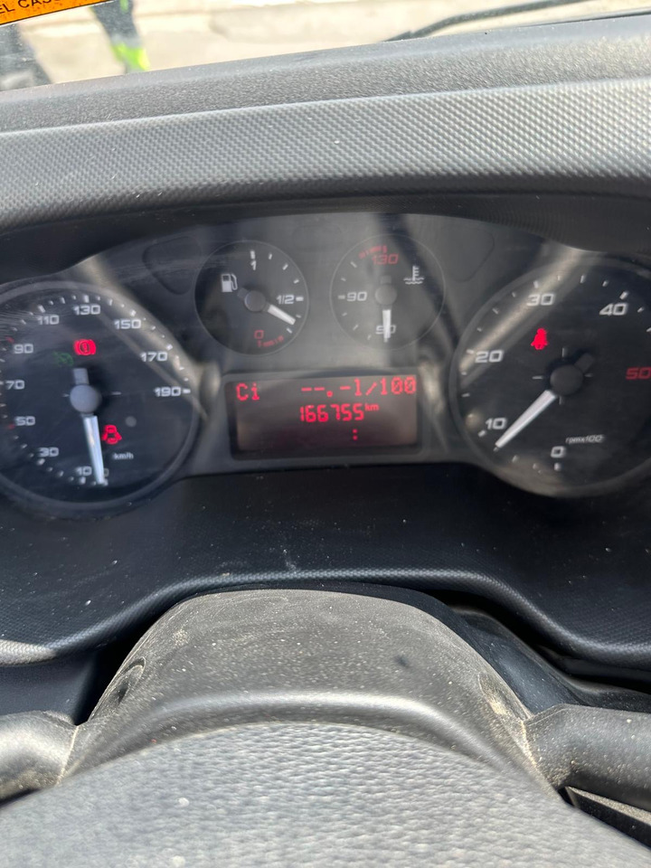 IVECO DAILY 35C12 - Truk jungkit: gambar 2 IVECO DAILY 35C12 - Truk jungkit: gambar 2