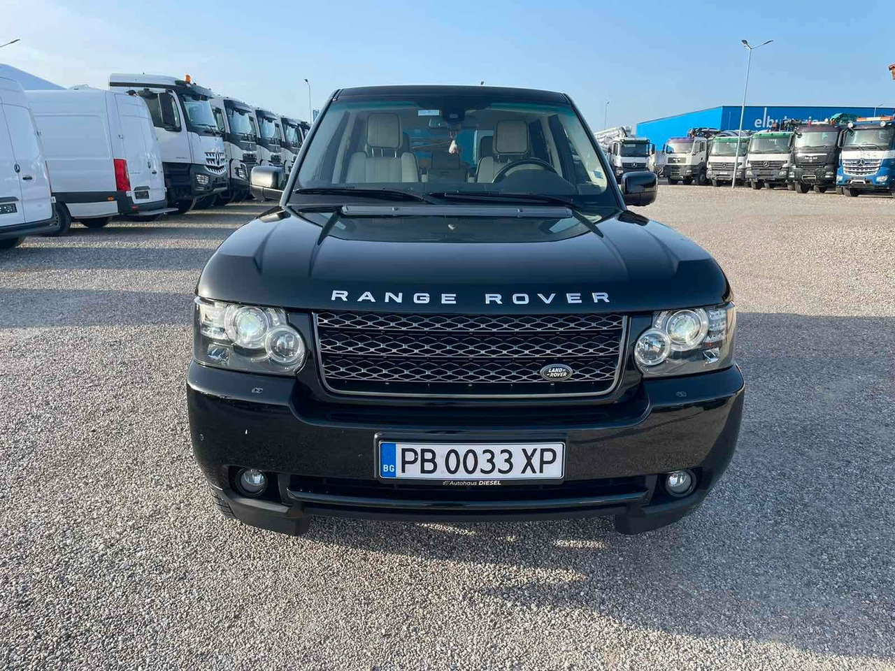 Land Rover Range Rover Vogue 4.4 TDV8 - Mobil SUV: gambar 2 Land Rover Range Rover Vogue 4.4 TDV8 - Mobil SUV: gambar 2