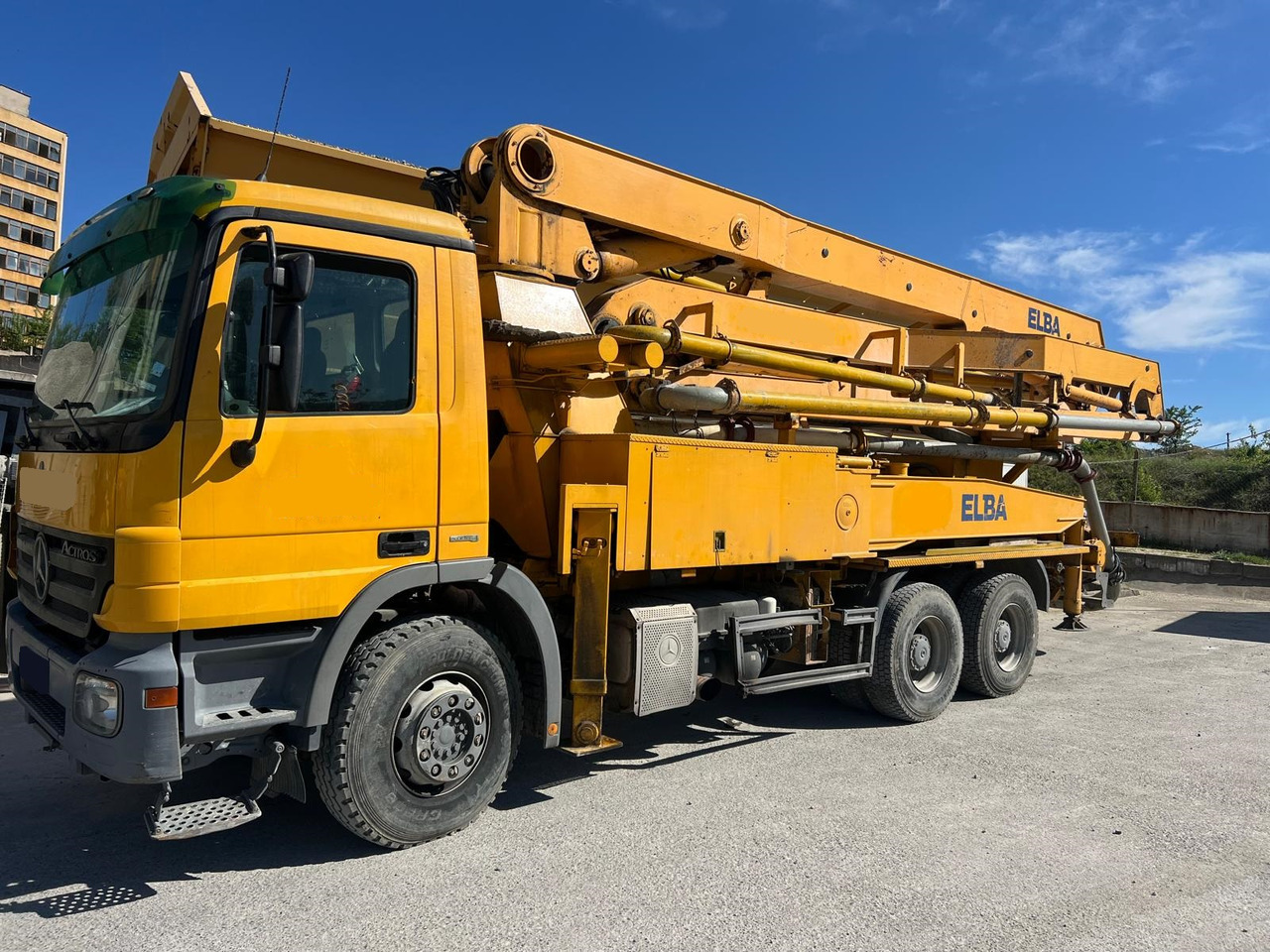 MERCEDES-BENZ ACTROS 3332 ELBA SCHWING 36M - Truk pompa beton: gambar 1 MERCEDES-BENZ ACTROS 3332 ELBA SCHWING 36M - Truk pompa beton: gambar 1