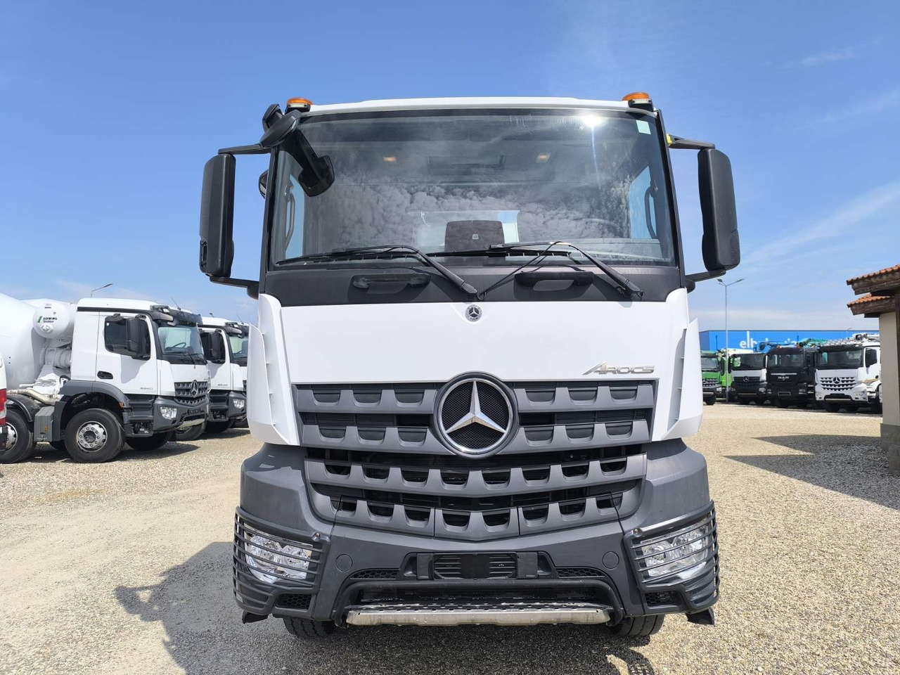 MERCEDES-BENZ AROCS 3342 CIFA MK25H - Truk pompa mixer: gambar 2 MERCEDES-BENZ AROCS 3342 CIFA MK25H - Truk pompa mixer: gambar 2