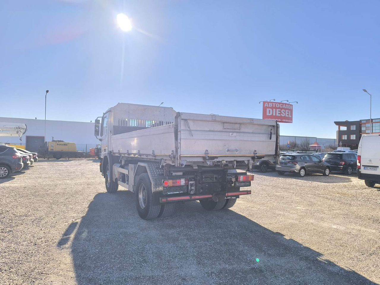 MERCEDES-BENZ Actros 1855 4X4 - Truk jungkit: gambar 5 MERCEDES-BENZ Actros 1855 4X4 - Truk jungkit: gambar 5