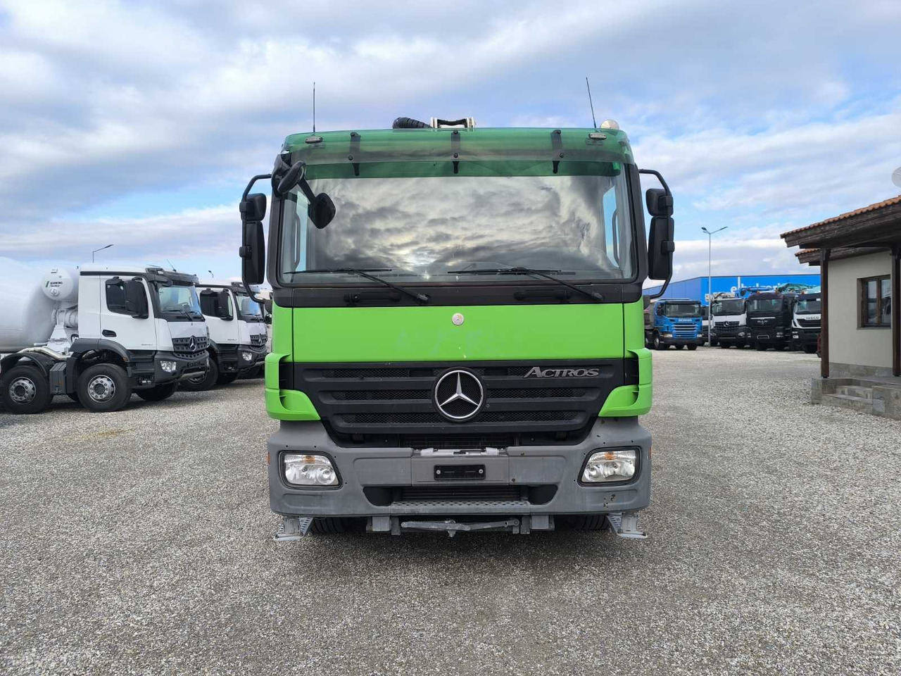 Mercedes-Benz ACTROS 2641 Schwing S34 X-P - Truk pompa beton: gambar 2 Mercedes-Benz ACTROS 2641 Schwing S34 X-P - Truk pompa beton: gambar 2