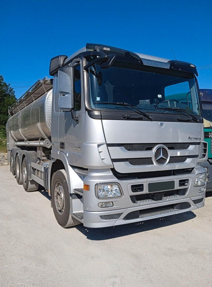 Mercedes-Benz ACTROS 3248 - Truk tangki: gambar 1 Mercedes-Benz ACTROS 3248 - Truk tangki: gambar 1