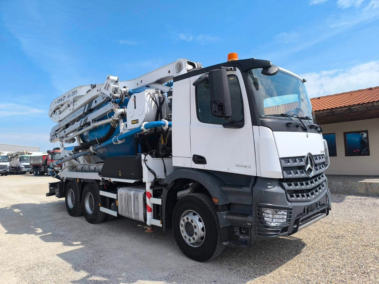 Mercedes-Benz AROCS 3342 CIFA MK25H - Truk pompa mixer: gambar 1 Mercedes-Benz AROCS 3342 CIFA MK25H - Truk pompa mixer: gambar 1