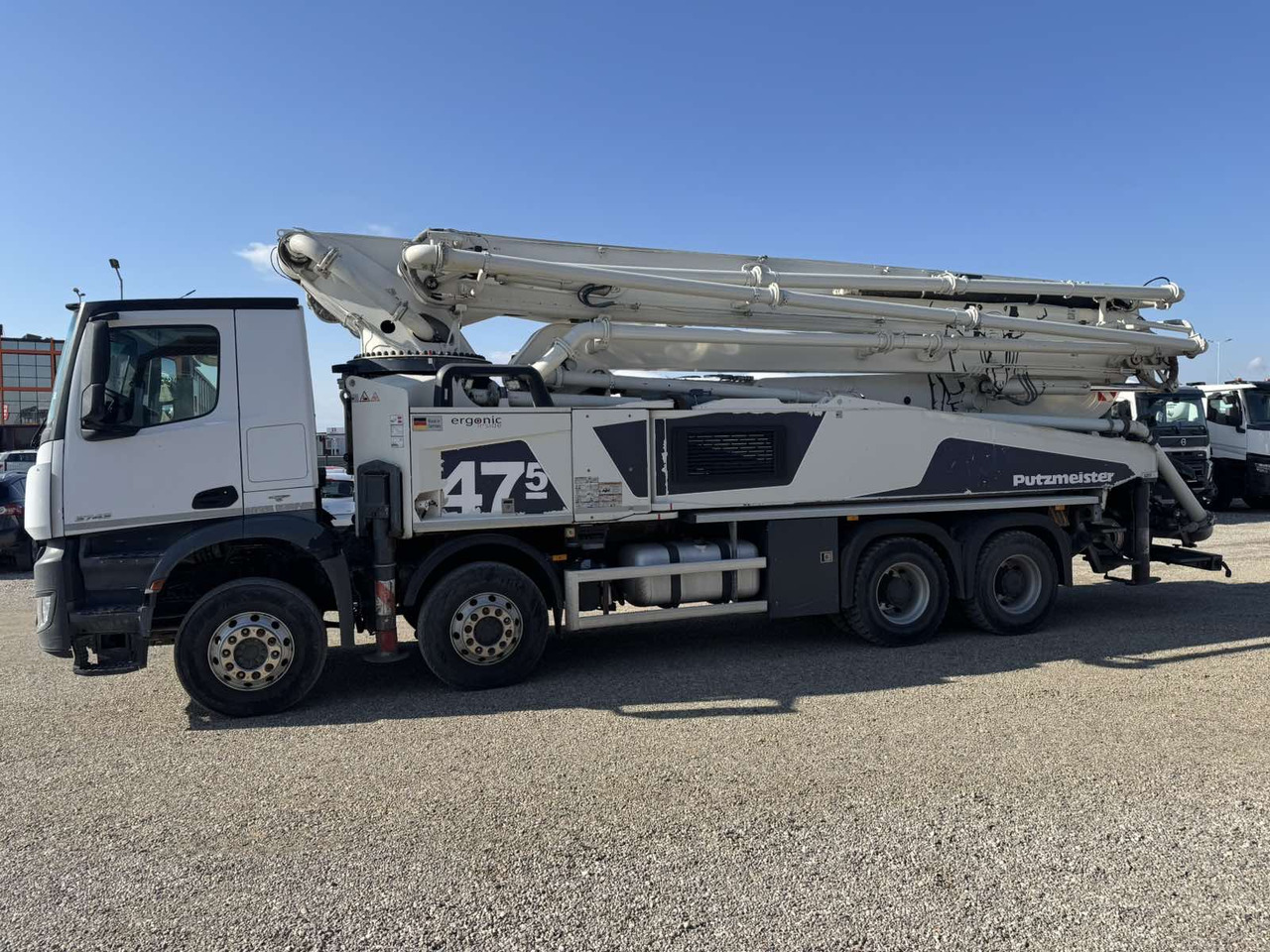 Mercedes-Benz AROCS 3743 PUTZMEISTER M47-5 - Truk pompa beton: gambar 4 Mercedes-Benz AROCS 3743 PUTZMEISTER M47-5 - Truk pompa beton: gambar 4