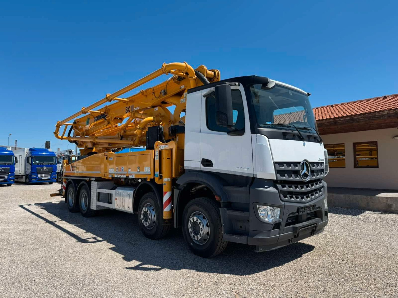 Mercedes-Benz AROCS 4442 SCHWING S43SX - Truk pompa beton: gambar 1 Mercedes-Benz AROCS 4442 SCHWING S43SX - Truk pompa beton: gambar 1