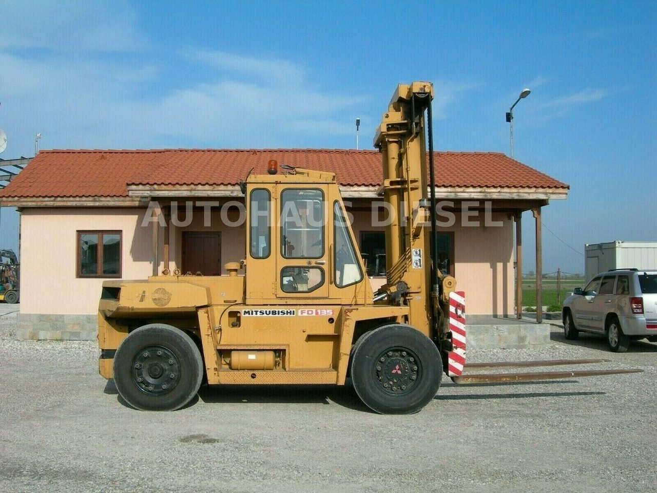 Mitsubishi FD 135 - Forklift diesel: gambar 4 Mitsubishi FD 135 - Forklift diesel: gambar 4