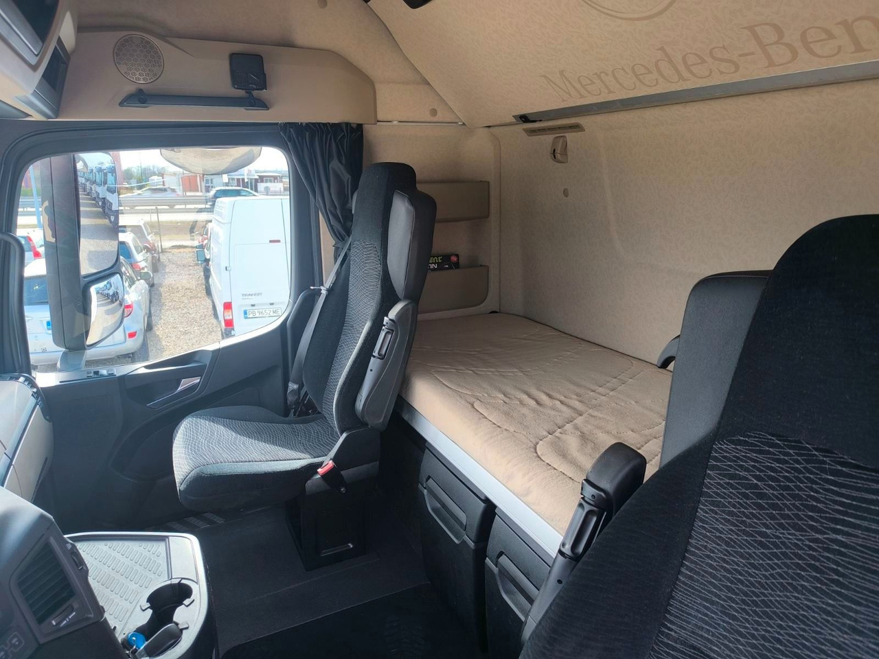 Tractor head Mercedes-Benz Actros 1845: gambar 10