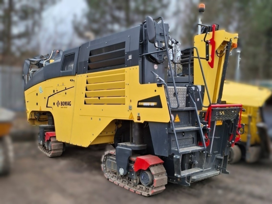 BOMAG DE BM 1000/35-2 Stage V/Tier 4f - Mesin aspal: gambar 1 BOMAG DE BM 1000/35-2 Stage V/Tier 4f - Mesin aspal: gambar 1