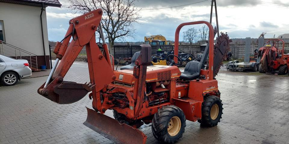 Koparka łańcuchowa Ditch Witch 3500DD - Mesin penggali parit: gambar 2 Koparka łańcuchowa Ditch Witch 3500DD - Mesin penggali parit: gambar 2