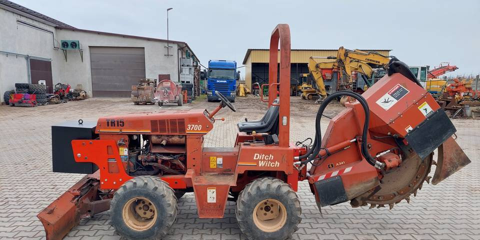 Koparka tarczowa Ditch Witch 3700 DD + A341 - Mesin penggali parit: gambar 5 Koparka tarczowa Ditch Witch 3700 DD + A341 - Mesin penggali parit: gambar 5