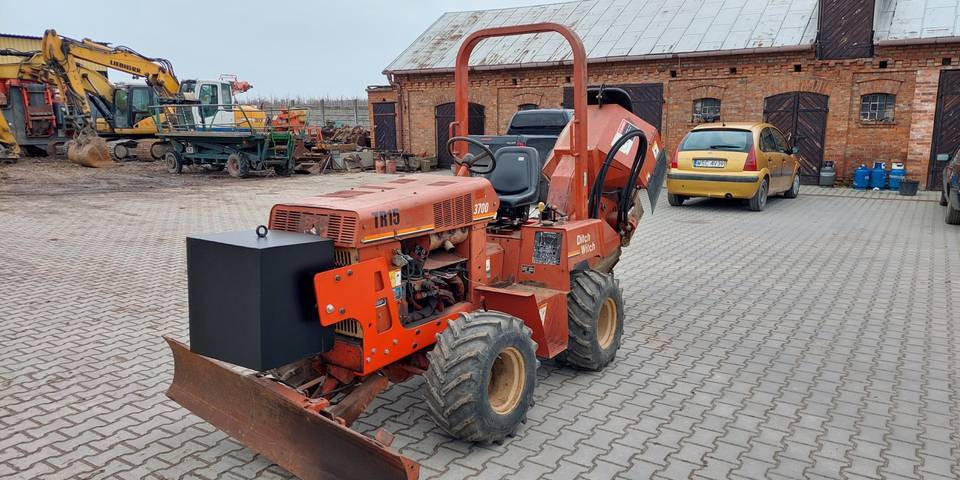 Koparka tarczowa Ditch Witch 3700 DD + A341 - Mesin penggali parit: gambar 4 Koparka tarczowa Ditch Witch 3700 DD + A341 - Mesin penggali parit: gambar 4
