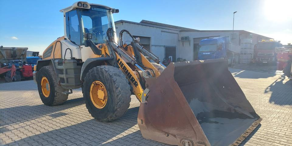 Ładowarka Liebherr L538 16 ton łyżka wysokiego wysypu - Wheel loader: gambar 4 Ładowarka Liebherr L538 16 ton łyżka wysokiego wysypu - Wheel loader: gambar 4
