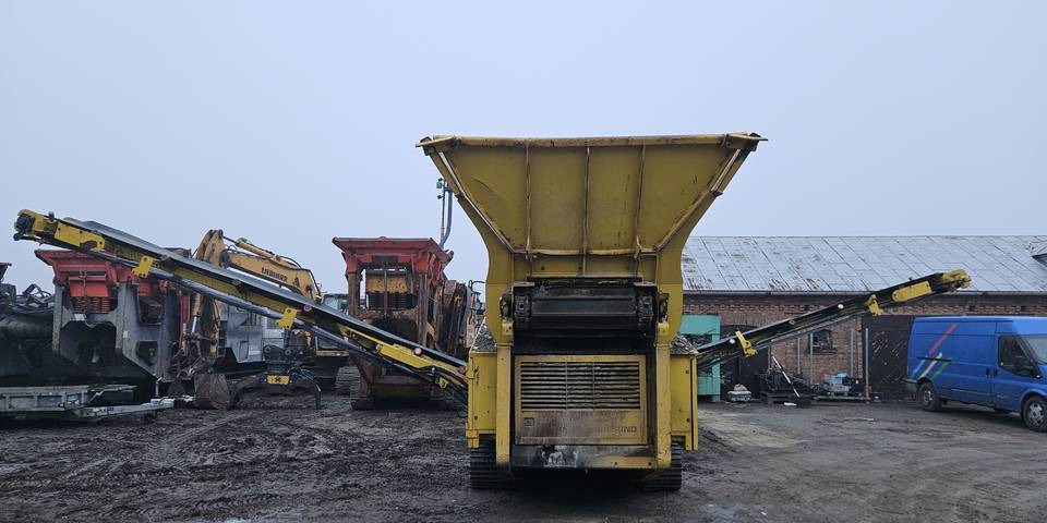 Przesiewacz mobilny Keestrack Combo 17t - Screener: gambar 4 Przesiewacz mobilny Keestrack Combo 17t - Screener: gambar 4
