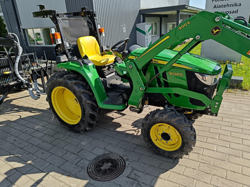 John Deere 3038E Vahva Jussi 400 - Traktor: gambar 4 John Deere 3038E Vahva Jussi 400 - Traktor: gambar 4