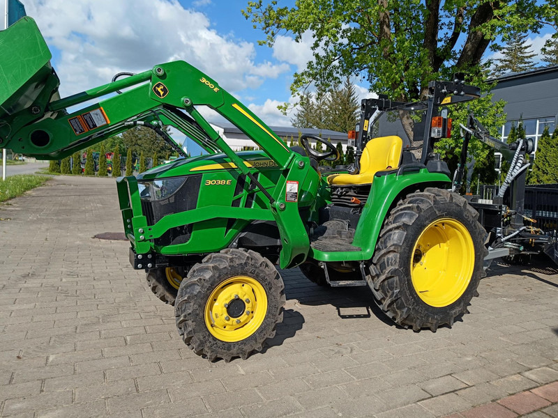 John Deere 3038E Vahva Jussi 400 - Traktor: gambar 2 John Deere 3038E Vahva Jussi 400 - Traktor: gambar 2