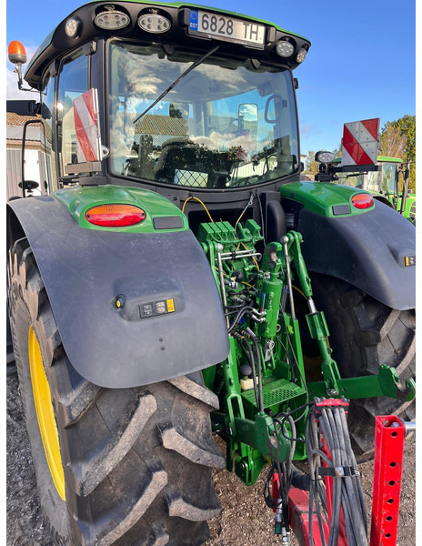 John Deere 6215R Autopowr - Traktor: gambar 4 John Deere 6215R Autopowr - Traktor: gambar 4