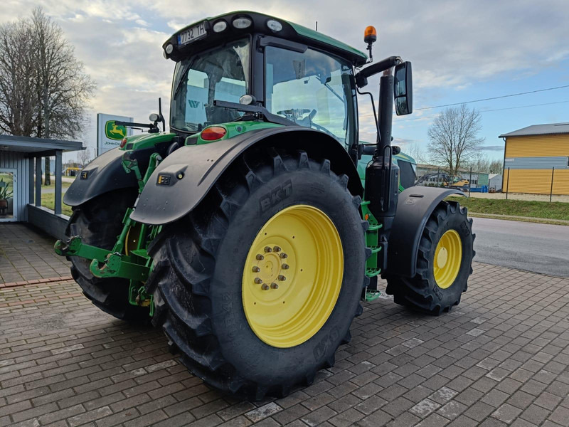 John Deere 6215R - Traktor: gambar 3 John Deere 6215R - Traktor: gambar 3
