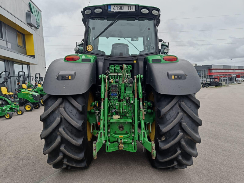 John Deere 6215R - Traktor: gambar 4 John Deere 6215R - Traktor: gambar 4