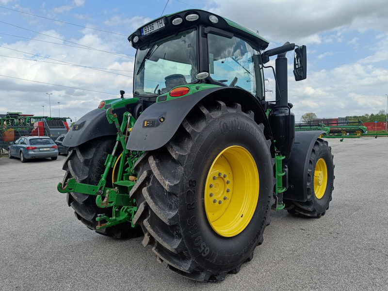 John Deere 6215R - Traktor: gambar 3 John Deere 6215R - Traktor: gambar 3