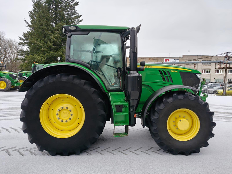 John Deere 6215R - Traktor: gambar 2 John Deere 6215R - Traktor: gambar 2