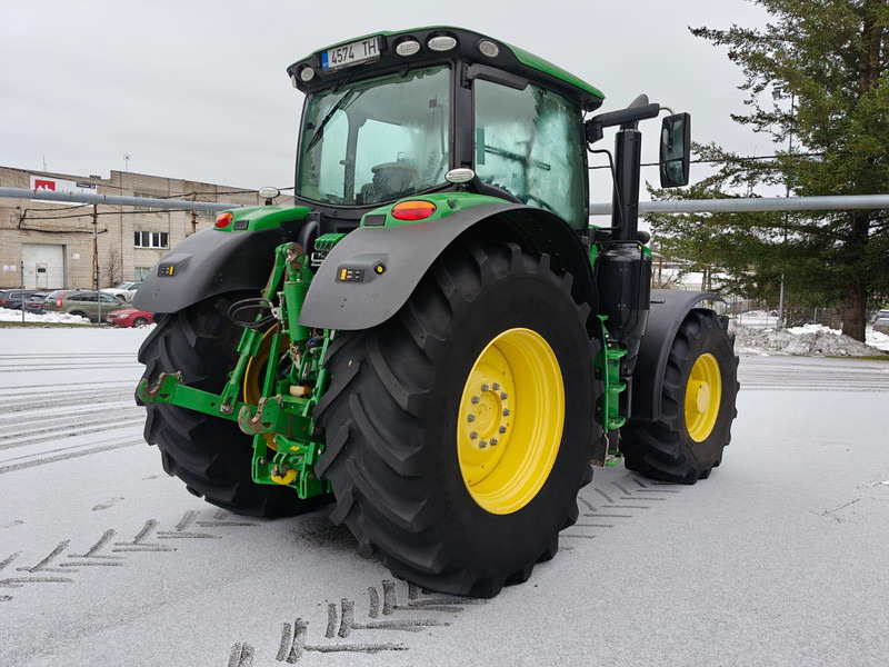 John Deere 6215R - Traktor: gambar 3 John Deere 6215R - Traktor: gambar 3