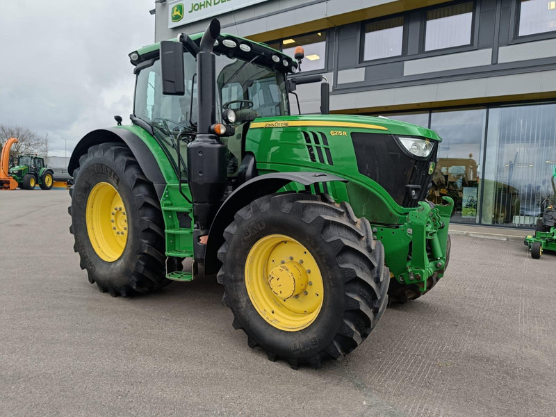 John Deere 6215R - Traktor: gambar 1 John Deere 6215R - Traktor: gambar 1