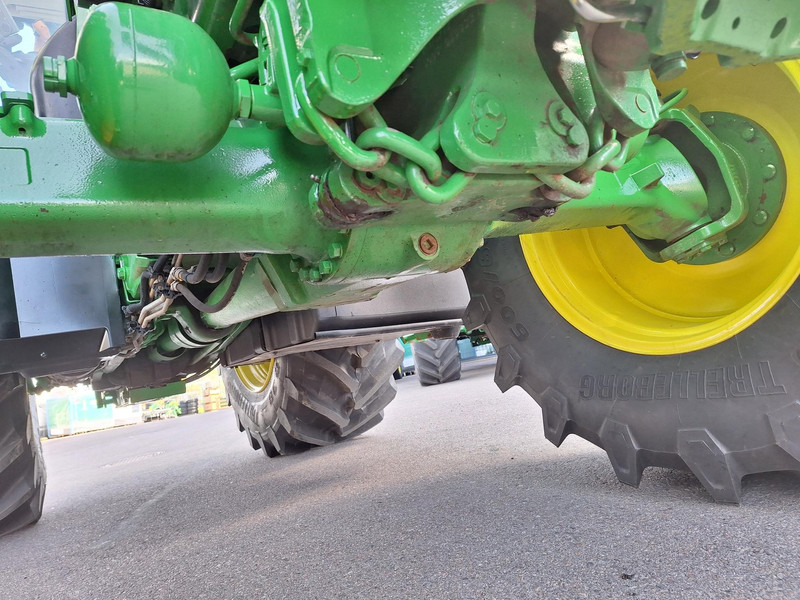 Traktor John Deere 6R 155: gambar 10 Traktor John Deere 6R 155: gambar 10