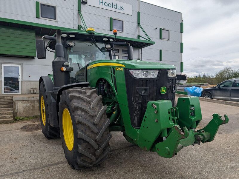John Deere 8295R e23 - Traktor: gambar 4 John Deere 8295R e23 - Traktor: gambar 4