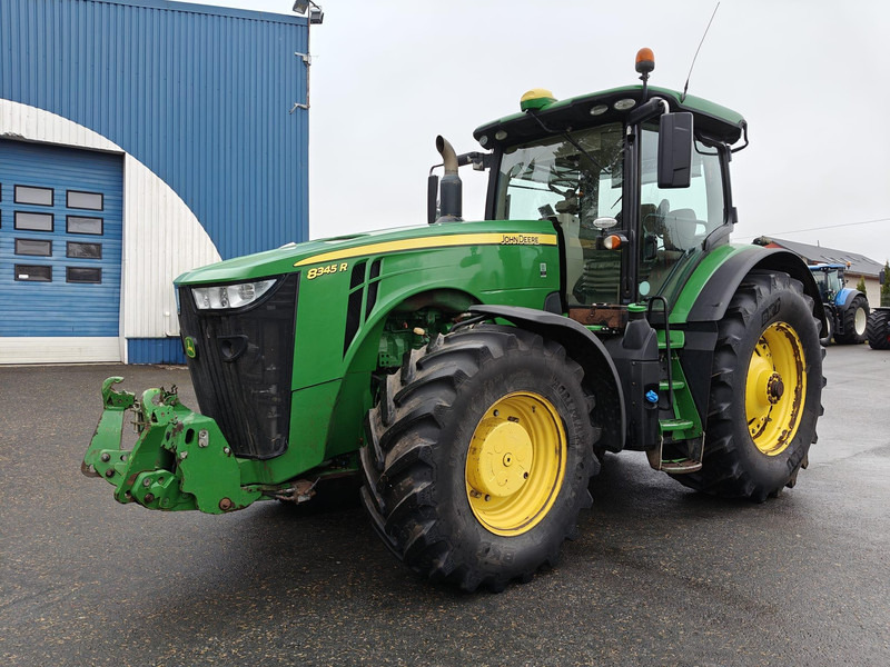 Traktor John Deere 8345R e23: gambar 7 Traktor John Deere 8345R e23: gambar 7