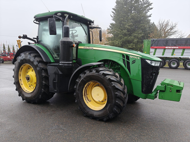 John Deere 8400R - Traktor: gambar 1 John Deere 8400R - Traktor: gambar 1