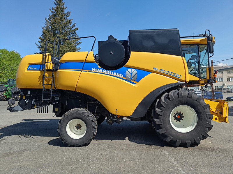 New Holland CX6090 - Pemanen gabungan: gambar 2 New Holland CX6090 - Pemanen gabungan: gambar 2