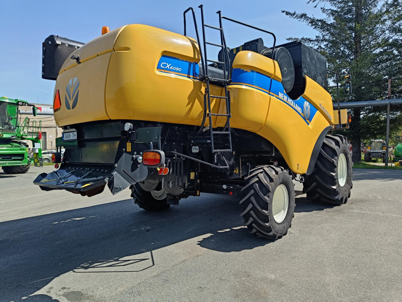 New Holland CX6090 - Pemanen gabungan: gambar 3 New Holland CX6090 - Pemanen gabungan: gambar 3