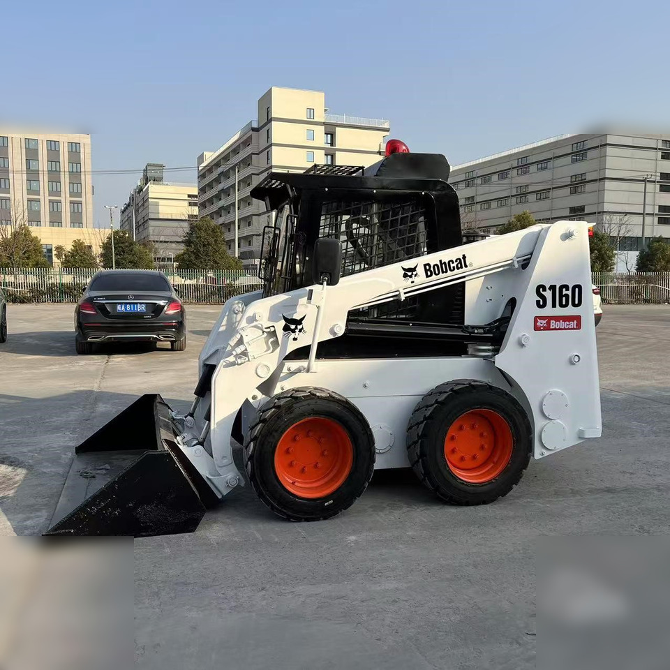BOBCAT S160 - Skid steer: gambar 1 BOBCAT S160 - Skid steer: gambar 1