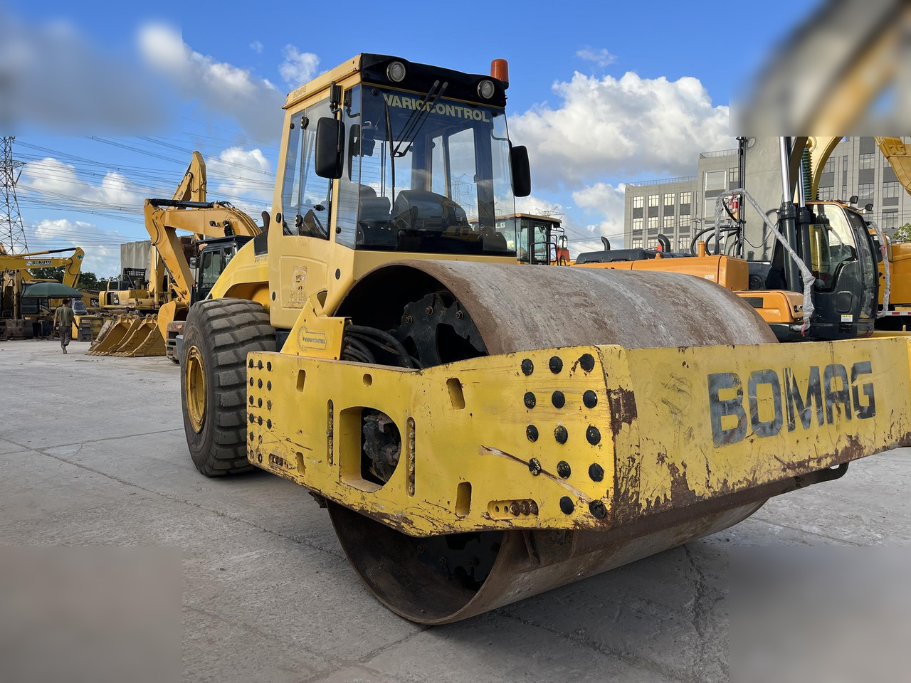 BOMAG BW226DH-4 - Roller: gambar 4 BOMAG BW226DH-4 - Roller: gambar 4
