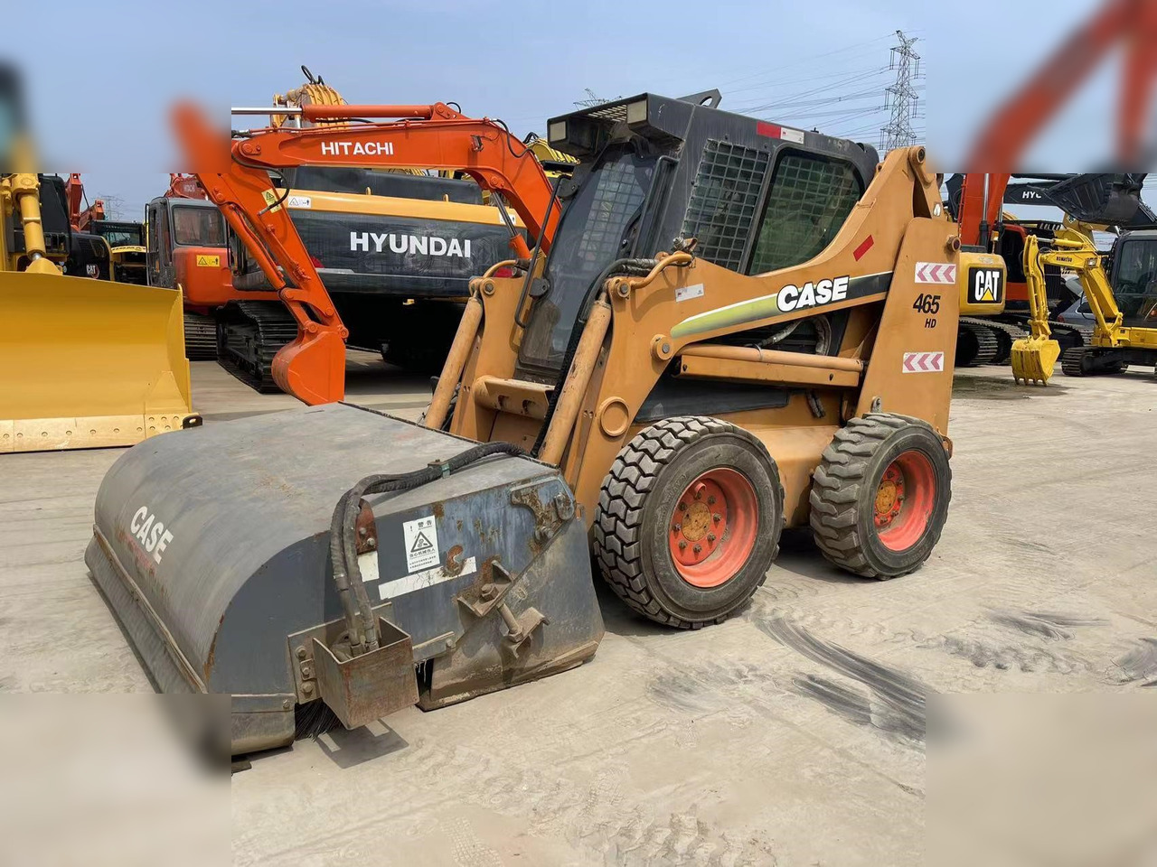 CASE 85XT - Skid steer: gambar 1 CASE 85XT - Skid steer: gambar 1