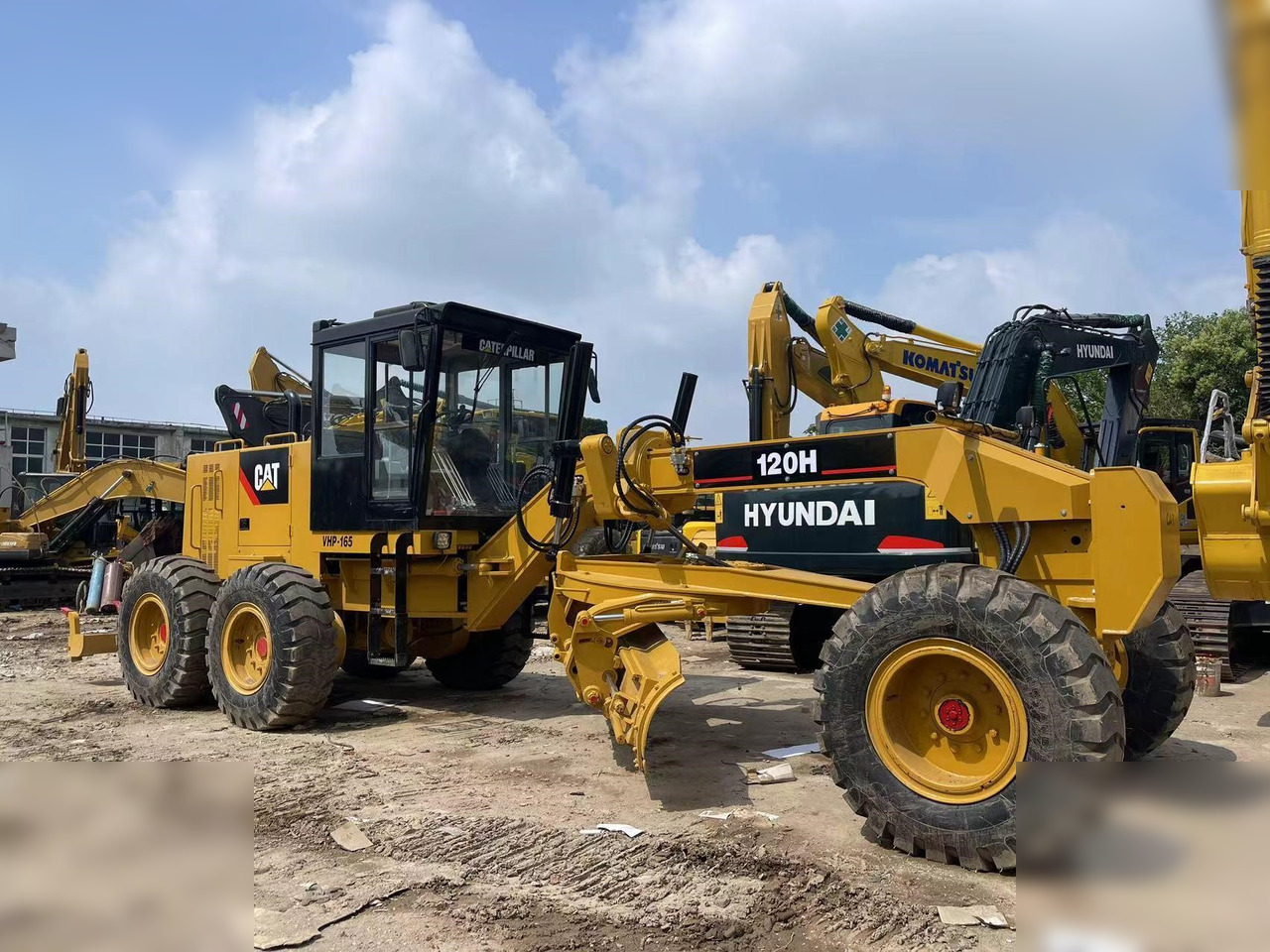 CATERPILLAR 120H - Grader: gambar 1 CATERPILLAR 120H - Grader: gambar 1